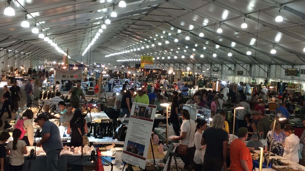 El Pueblo Gem & Mineral Show Hola Tucson Mgz