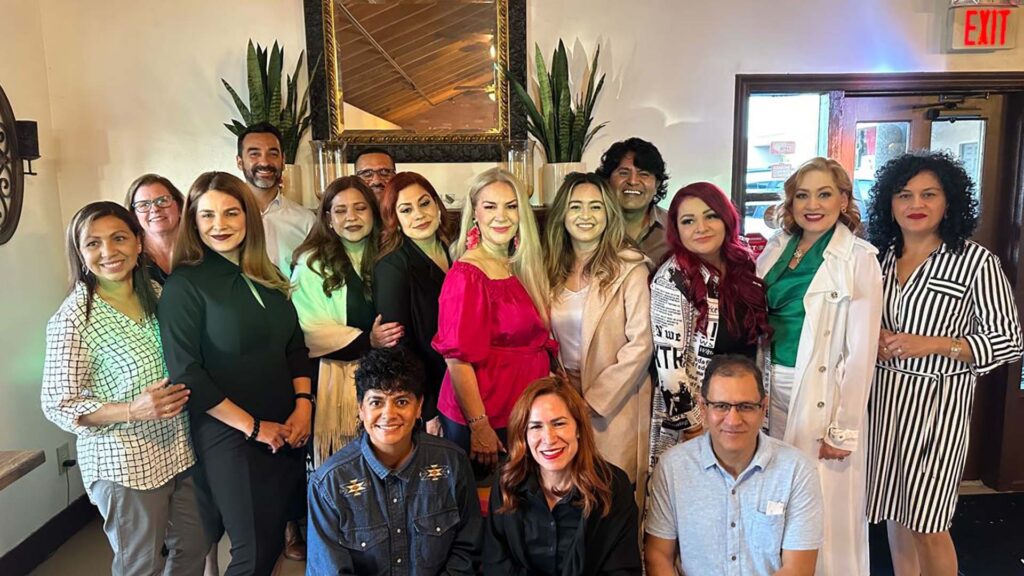 Academia de belleza Regina Romero Hola Tucson Mgz