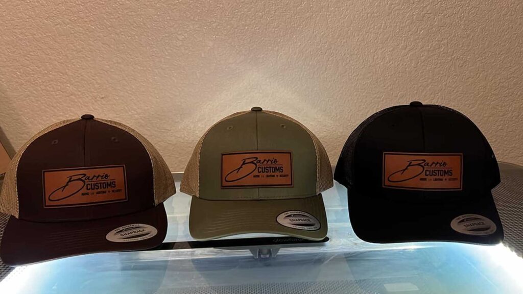 Donald “Roc” Escalante, es propietario de New Stitch Embroidery & Screen Printing Hola Tucson Mgz